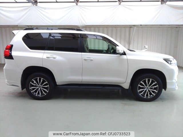 toyota land-cruiser-prado 2019 ENHANCEAUTO_1_ea294493 image 2