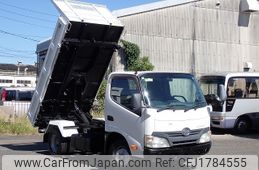 hino dutro 2013 CFJ1784555
