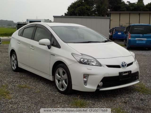 toyota prius 2013 -TOYOTA--Prius DAA-ZVW30--ZVW30-1672135---TOYOTA--Prius DAA-ZVW30--ZVW30-1672135- image 1