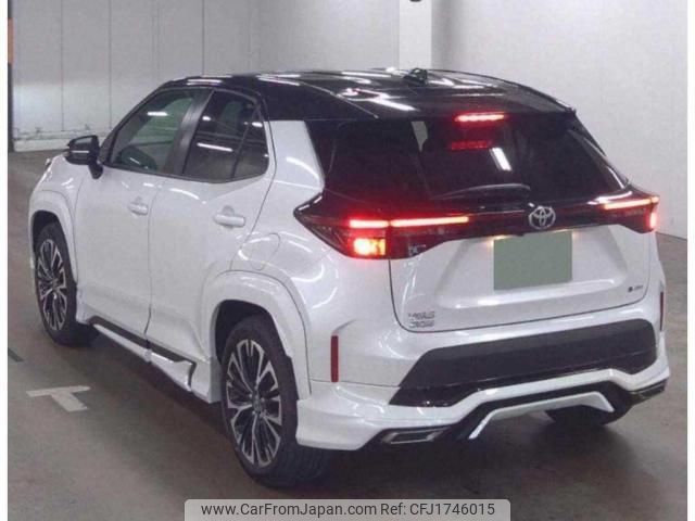 toyota yaris-cross 2025 CFJ1746015 image 2