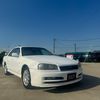 nissan skyline 2000 1300040 image 2