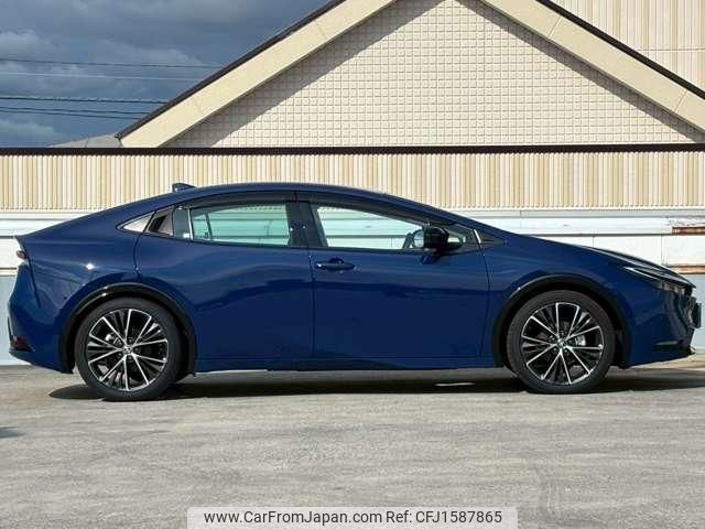 toyota prius 2023 CFJ1587865 image 2