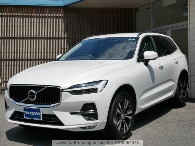 volvo xc60 2022 quick_quick_5AA-UB420TXCM_YV1UZL1MCN1008110 image 1