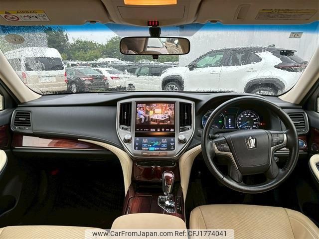 toyota crown-hybrid 2014 CFJ1774041 image 2
