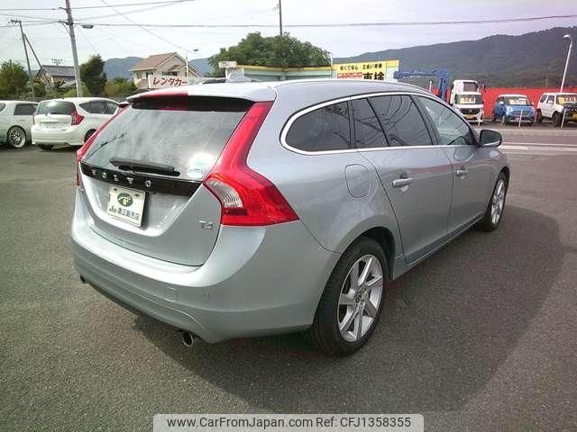 volvo v60 2014 quick_quick_DBA-FB4164T_YV1FW485BE1158486 image 2