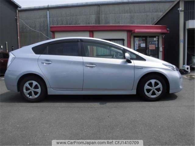 toyota prius 2014 CFJ1410709 image 2