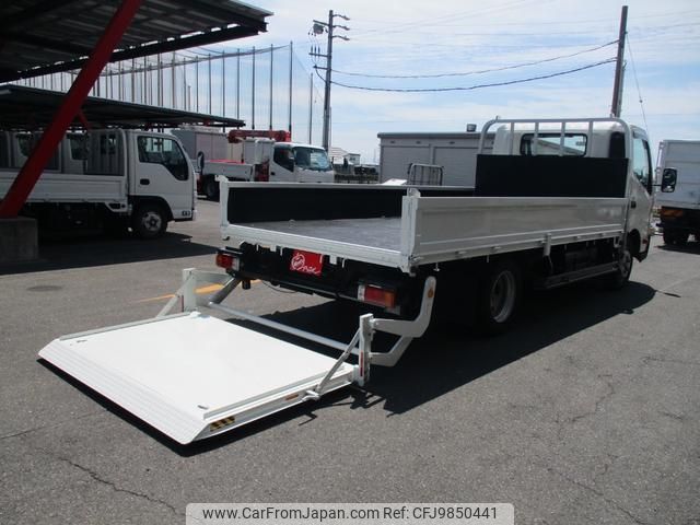 hino dutro 2017 CFJ9850441 image 1