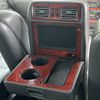 toyota-century-2005-6041-car_df40dfc1-6d84-4461-9af2-a821e86a6c46
