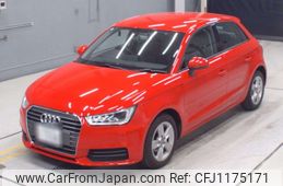 audi a1 2017 -AUDI 【京都 302む305】--Audi A1 8XCHZ-WAUZZZ8XXHB035967---AUDI 【京都 302む305】--Audi A1 8XCHZ-WAUZZZ8XXHB035967-