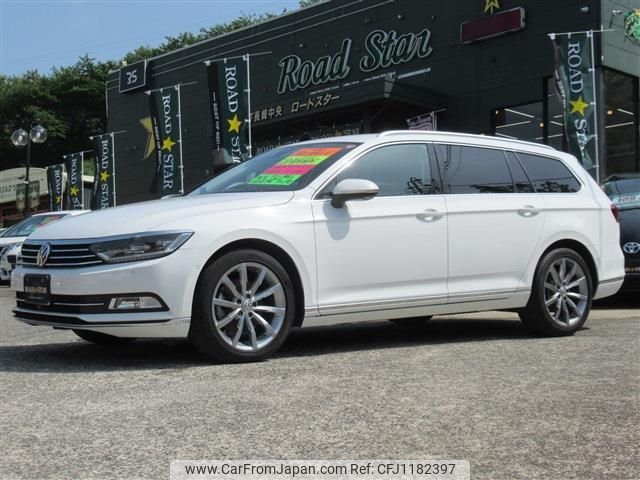 volkswagen passat-variant 2018 quick_quick_LDA-3CDFC_WVWZZZ3CZJE113091 image 1