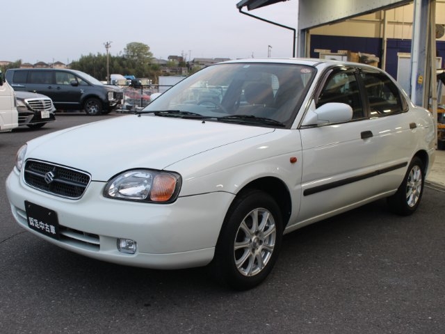 2000 Suzuki Cultus Crescent GC21S - Car Price $2,575