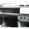 land-rover defender 2025 quick_quick_3CA-LE72WAB_SALEA7AW4S2391720 image 13
