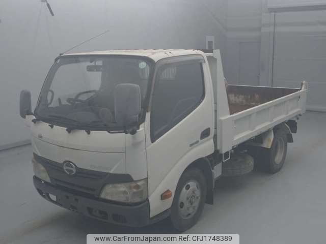 hino dutro 2012 CFJ1748389 image 1