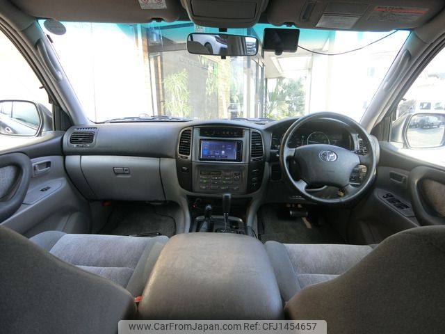 toyota land-cruiser-wagon 2004 -TOYOTA--Land Cruiser Wagon GH-UZJ100W--UZJ100-0150165---TOYOTA--Land Cruiser Wagon GH-UZJ100W--UZJ100-0150165- image 2