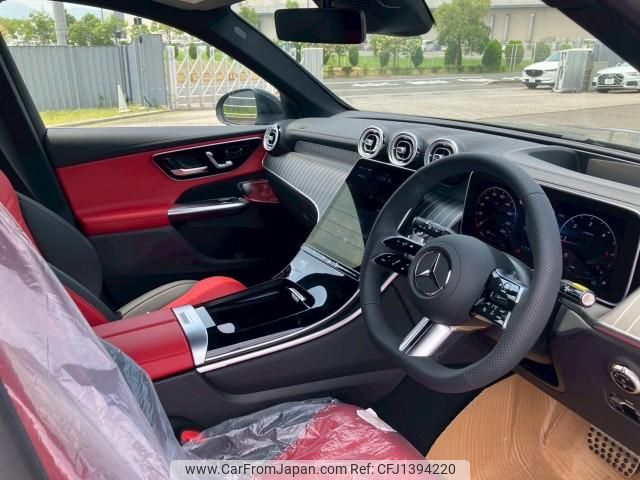 mercedes-benz glc-class 2025 quick_quick_3CA-254605_W1N2546052F342746 image 2