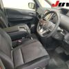 nissan serena 2018 CFJ1268891 image 4