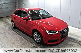 audi a3 2014 -AUDI--Audi A3 8VCXS-WAUZZZ8V5EA185677---AUDI--Audi A3 8VCXS-WAUZZZ8V5EA185677-