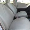 toyota vitz 2006 646828-Y2025050376F-21 image 11