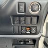toyota voxy 2017 GOO_JP_700055065930250602002 image 34