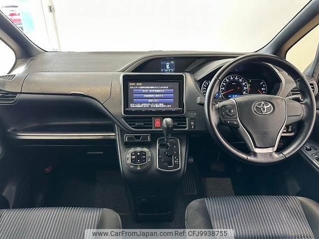 toyota voxy 2016 -TOYOTA--Voxy DBA-ZRR80W--ZRR80-0200490---TOYOTA--Voxy DBA-ZRR80W--ZRR80-0200490- image 2