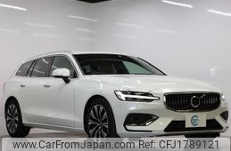 volvo v60 2022 CFJ1789121