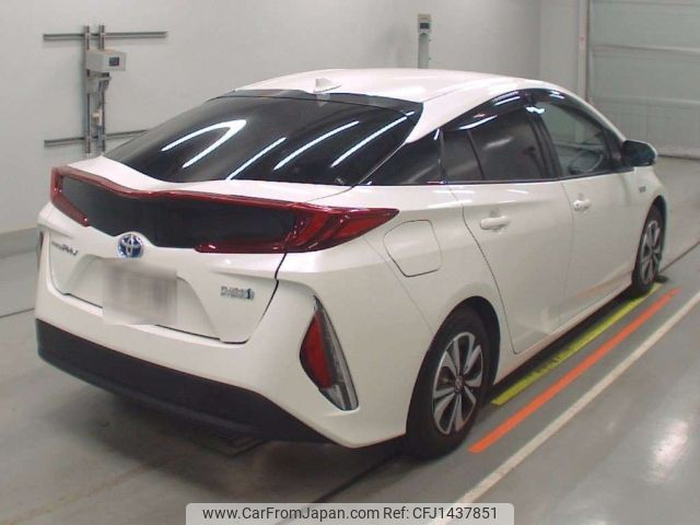 toyota prius-phv 2018 -TOYOTA--Prius PHV ZVW52-3080808---TOYOTA--Prius PHV ZVW52-3080808- image 2