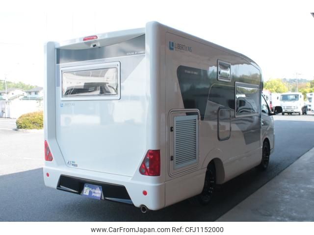 toyota hiace-van 2018 GOO_JP_700100180330250515001 image 2