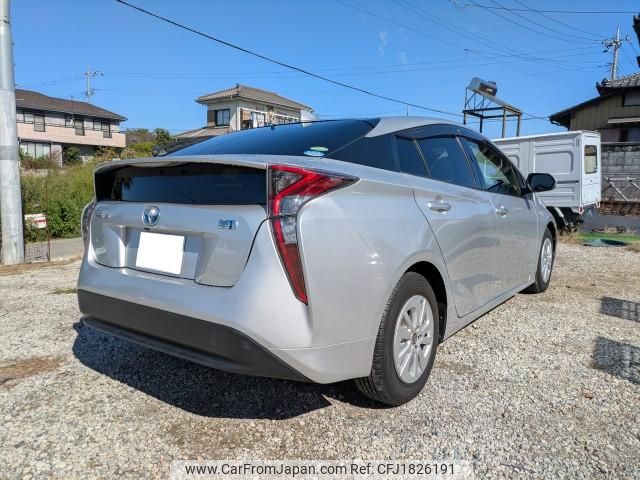 toyota prius 2016 CFJ1826191 image 2