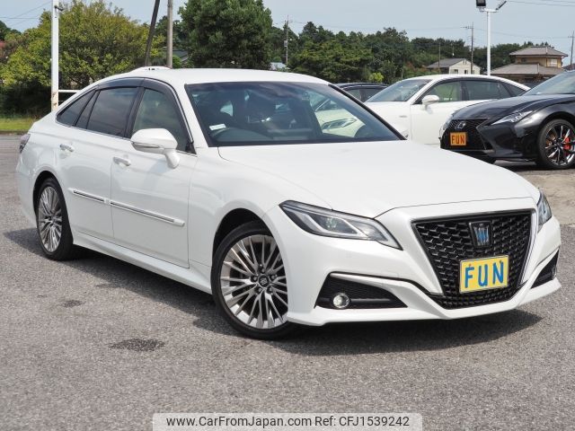toyota crown 2022 CFJ1539242 image 2