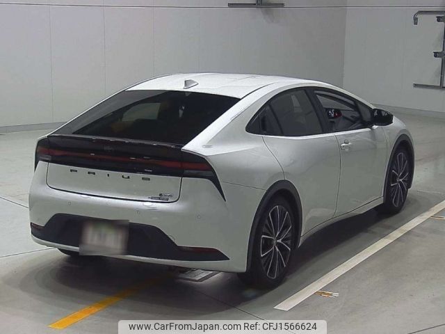 toyota prius 2023 CFJ1566624 image 2