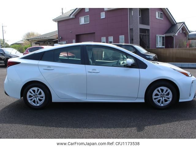 toyota prius 2021 quick_quick_ZVW51_ZVW51-6196782 image 2