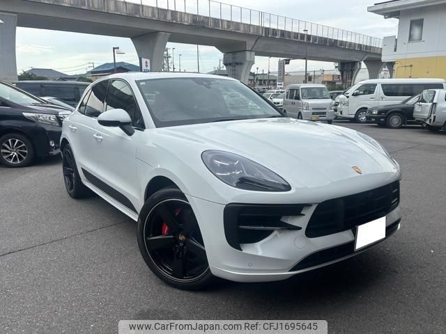 porsche macan 2021 CFJ1695645 image 1