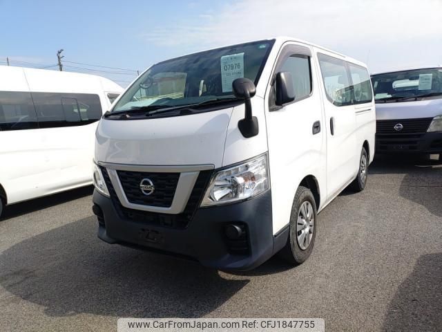 nissan nv350-caravan-van 2017 CFJ1847755 image 1