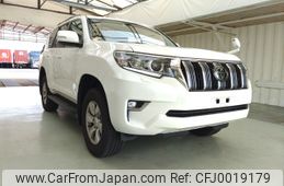 toyota land-cruiser-prado 2022 ENHANCEAUTO_1_ea285748