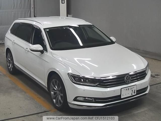 volkswagen passat-variant 2018 CFJ1512103 image 1