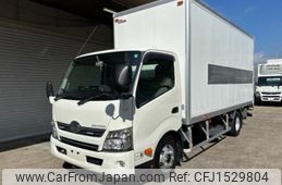 hino dutro 2015 CFJ1529804