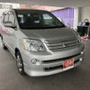 toyota noah 2005 quick_quick_DBA-AZR60G_0472725 image 1