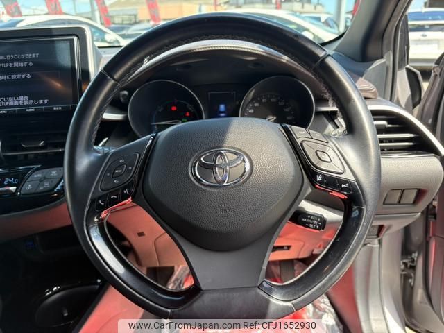 toyota c-hr 2017 CFJ1652930 image 2