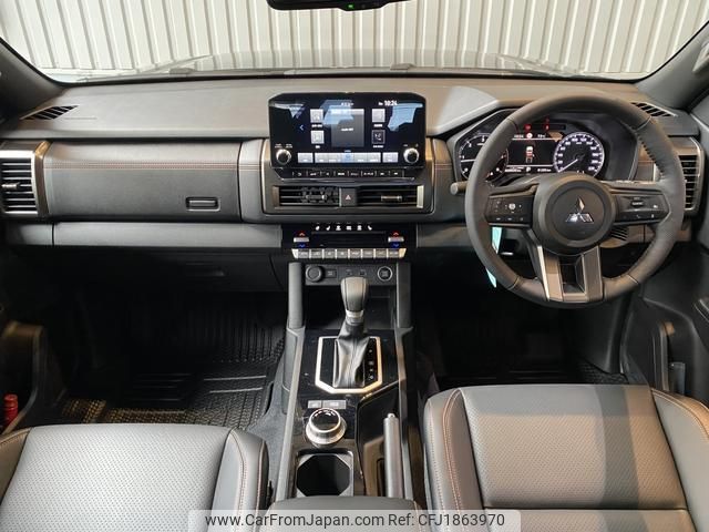 mitsubishi triton 2025 CFJ1863970 image 2