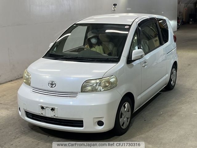 toyota porte 2010 CFJ1730316 image 1