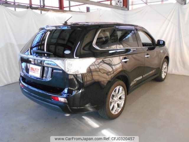 mitsubishi outlander-phev 2014 -MITSUBISHI--Outlander PHEV GG2W--0100704---MITSUBISHI--Outlander PHEV GG2W--0100704- image 2