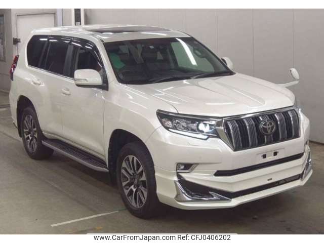 toyota land-cruiser-prado 2021 -TOYOTA--Land Cruiser Prado 3DA-GDJ151W--GDJ151-0011813---TOYOTA--Land Cruiser Prado 3DA-GDJ151W--GDJ151-0011813- image 1