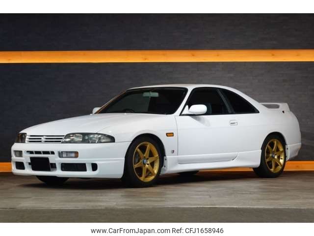 nissan skyline 1996 CFJ1658946 image 1