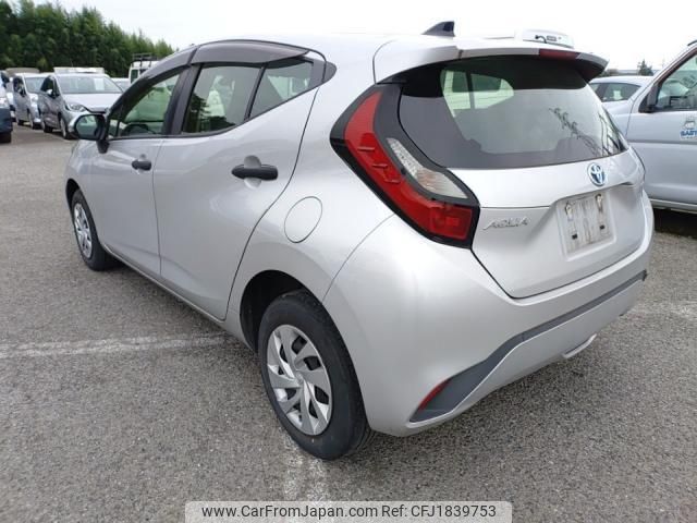 toyota aqua 2022 CFJ1839753 image 2