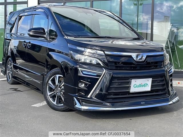 toyota voxy 2019 -TOYOTA--Voxy DBA-ZRR85W--ZRR85-0134237---TOYOTA--Voxy DBA-ZRR85W--ZRR85-0134237- image 1