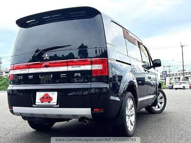 mitsubishi delica-d5 2010 504928-923024 image 2