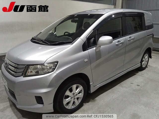 honda freed-spike 2011 CFJ1530565 image 1
