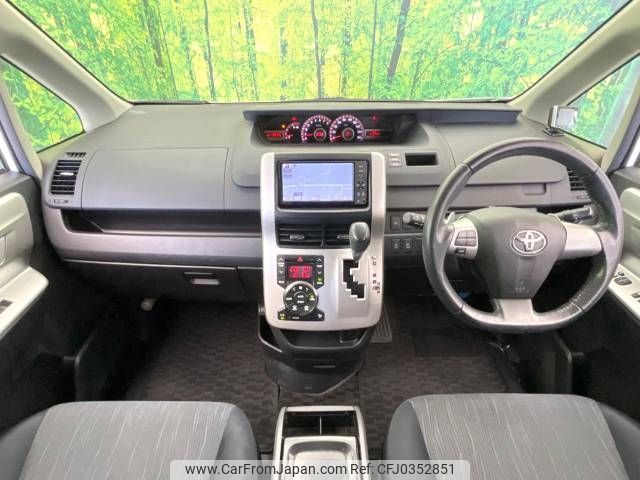 toyota noah 2012 -TOYOTA--Noah DBA-ZRR70W--ZRR70-0503391---TOYOTA--Noah DBA-ZRR70W--ZRR70-0503391- image 2