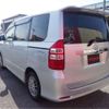 toyota noah 2011 -TOYOTA 【伊豆 331ﾗ 125】--Noah DBA-ZRR70W--ZRR70-0428552---TOYOTA 【伊豆 331ﾗ 125】--Noah DBA-ZRR70W--ZRR70-0428552- image 17