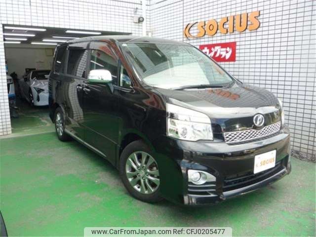 toyota voxy 2012 -TOYOTA--Voxy DBA-ZRR70W--ZRR70W-0532807---TOYOTA--Voxy DBA-ZRR70W--ZRR70W-0532807- image 1